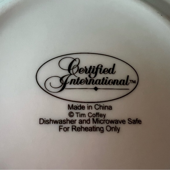 Christmas Follies Set Of 4 Ceramic Canapé Holiday Party Appetizer Serving Plates - Picture 9 of 11